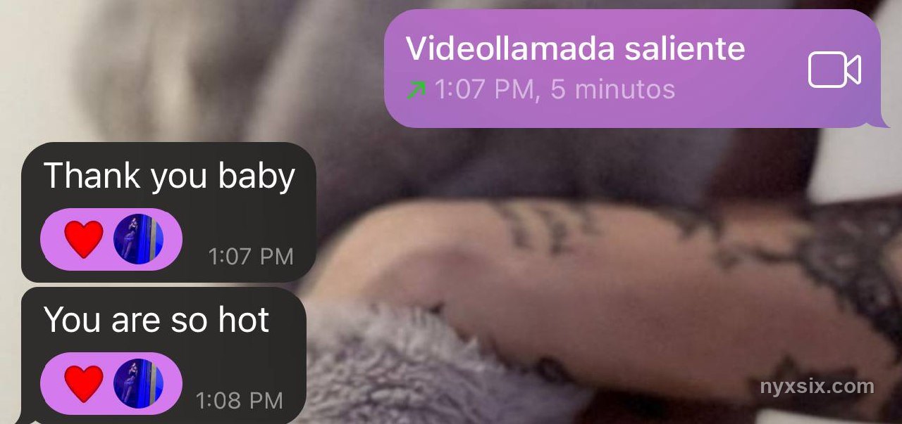 NYX SIX lenceria modelo webcam tatuada